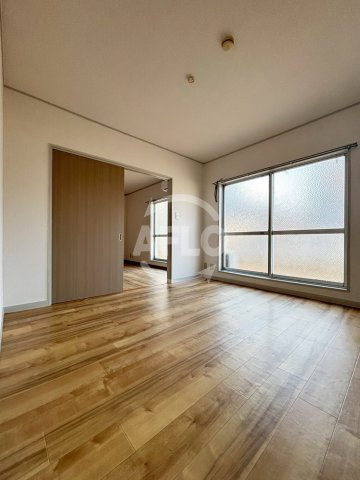三ツ輪マンションの居間・リビング|三ツ輪マンション　リビング