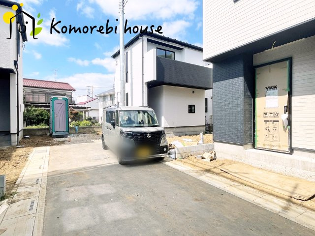 上尾市平方　3期　新築一戸建て　グラファーレ　03の前面道路含む現地写真|前面道路含む現地写真です