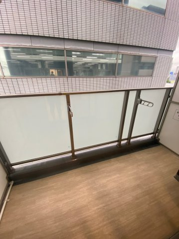 エステムコート名古屋栄プレシャス　名古屋市賃貸　仲介手数料無料のバルコニー