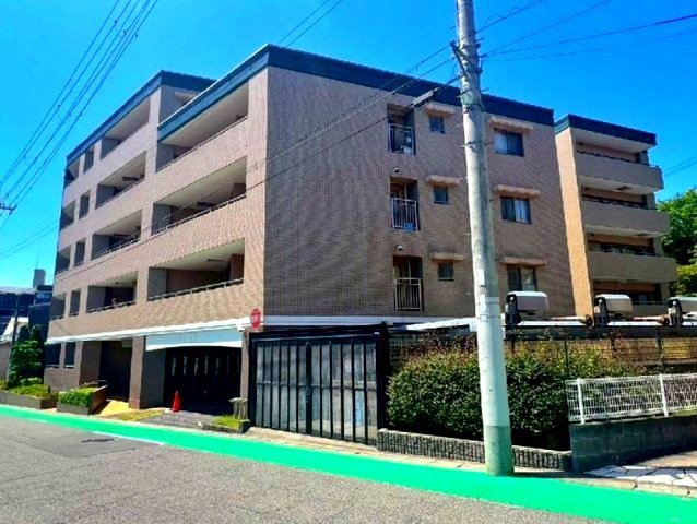 ジオ甲東園ネクサスの外観|フルフラット設計
オートロックなど防犯面に配慮した住まい