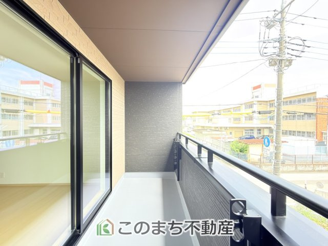 ハートフルタウン宇都宮市戸祭2丁目99番のバルコニー|南向きの大型バルコニーは陽当り良好で、たっぷりのお洗濯物もよく乾きます！
さらにインナーバルコニーなので雨の日でも安心してお出かけできますね♪