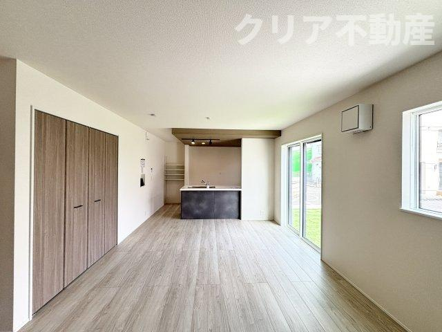 【居間・リビング】 | 前橋市朝倉町3丁目新築　LDKエアコン付き！