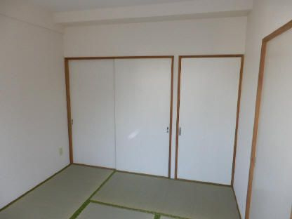 座間市相模が丘５丁目の賃貸マンションの収納