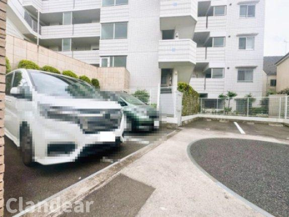 ゼファー北小岩クリアスの駐車場|ドキドキの新生活も、安心してスタート。ぴったりの住まいを見つけませんか？クランディアが一緒に住まい選びをサポートします‼　まずは、お気軽にお問合せください　＃クランディア