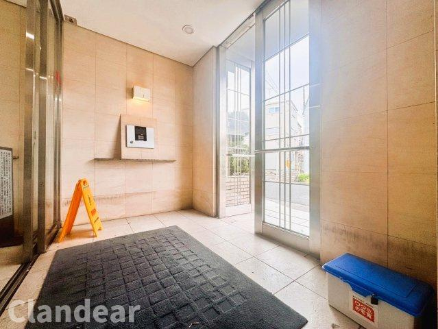 ゼファー北小岩クリアスのロビー|ドキドキの新生活も、安心してスタート。ぴったりの住まいを見つけませんか？クランディアが一緒に住まい選びをサポートします‼　まずは、お気軽にお問合せください　＃クランディア