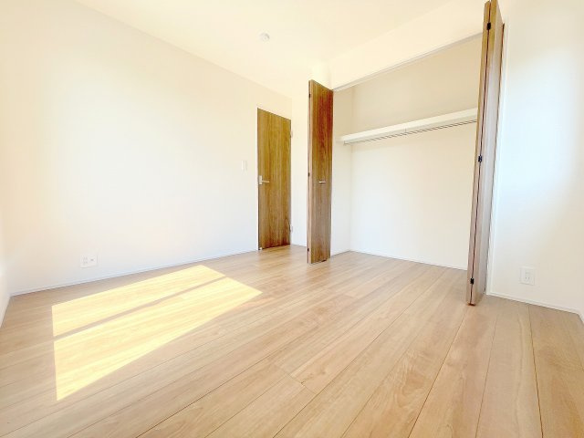  | ふじみ野市仲3丁目　新築一戸建住宅　全1棟　(ふじみ野店) | 洋室5.2帖：クローゼット完備です