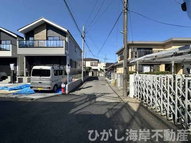 藤沢市辻堂太平台1丁目　新築戸建　全２棟の前面道路含む現地写真|現地外観