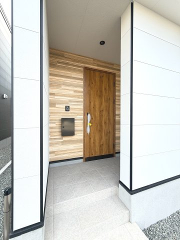 【新築戸建】札幌市白石区北郷3条14丁目2棟のエントランス