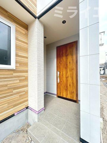 【新築戸建】札幌市白石区北郷3条14丁目2棟のエントランス|同仕様物件