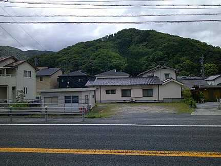 安芸区瀬野１丁目の前面道路含む現地写真