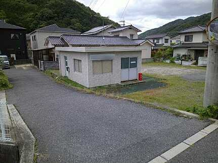 安芸区瀬野１丁目の前面道路含む現地写真