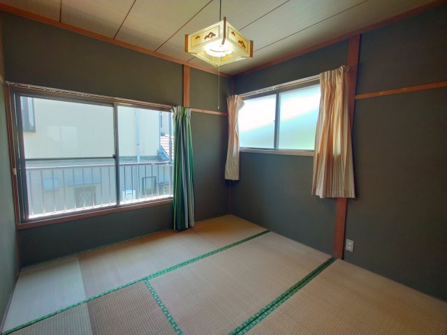 愛宕町戸建の和室