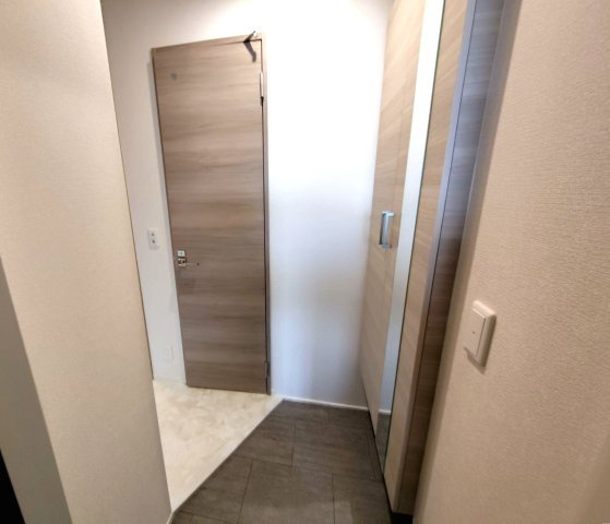 サンフィット　B棟の玄関