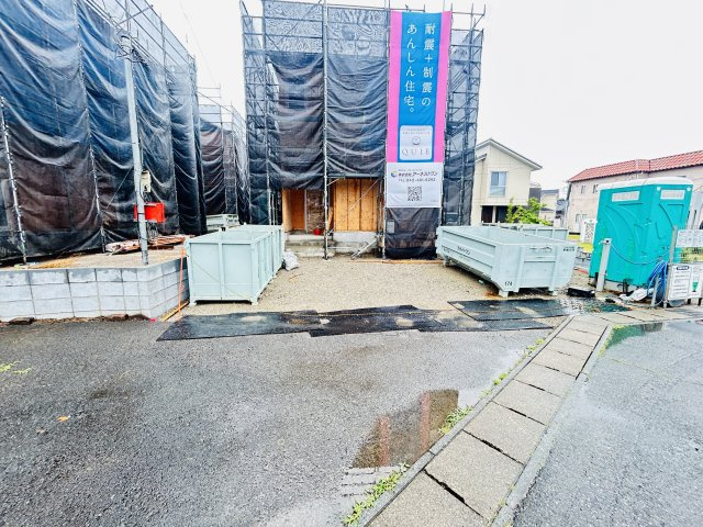 新築　前橋市稲荷新田町第3　クレイドルガーデン　2号棟の駐車場|現地写真　駐車スペースは並列2台分可能です！

