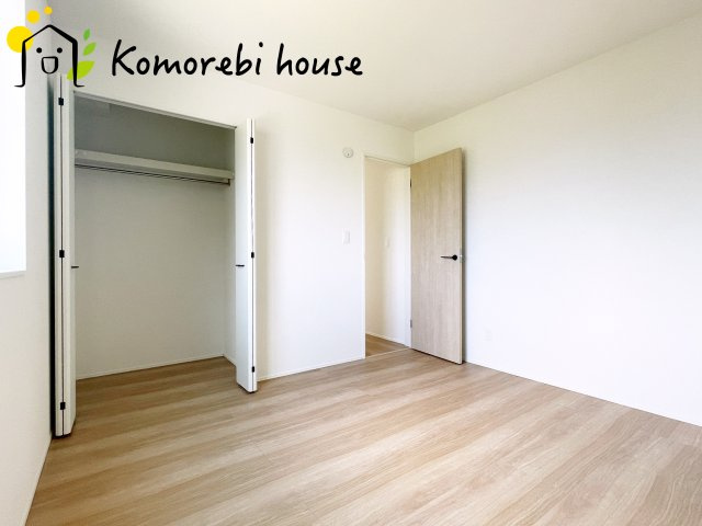 上尾市平方　3期　新築一戸建て　グラファーレ　04の洋室|26.8.7　撮影済み