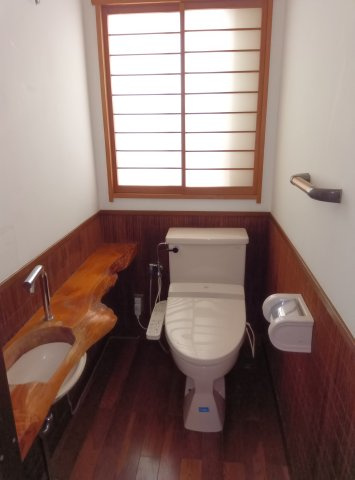 本山北町6丁目戸建のトイレ