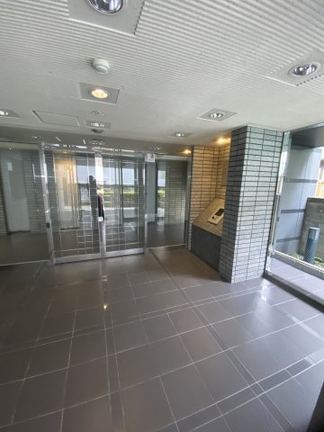クレメント御所西のエントランス|共用部