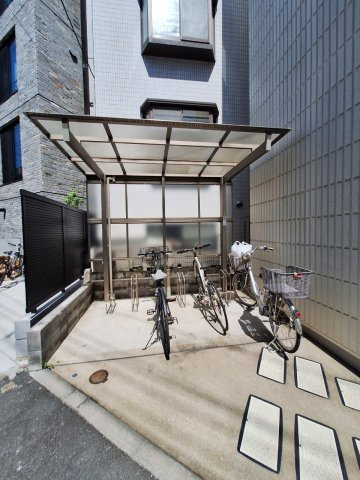 ＭＩ・メゾンのその他共用部分|屋根付き駐輪場