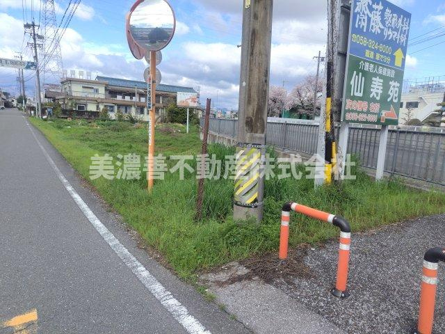 ６６７９０　本巣郡北方町北方土地の外観