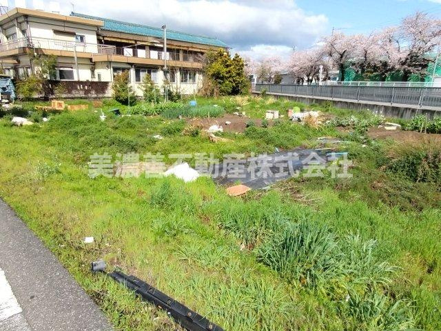６６７９０　本巣郡北方町北方土地の外観