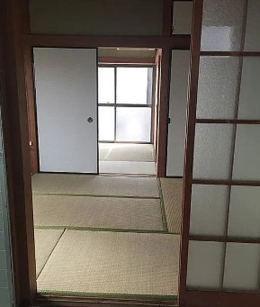 カーサ富岡東の居間・リビング
