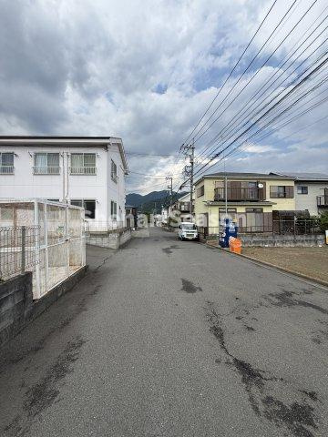 【前面道路含む現地写真】 | お買い物環境良好で、暮らしやすい住環境にございます。
詳細はお気軽にお問い合わせくださいね！