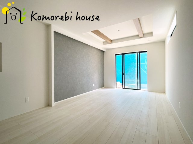 上尾市平方　3期　新築一戸建て　グラファーレ　05の居間・リビング|26.8.7　撮影済み