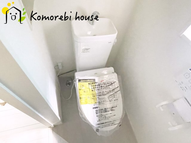 上尾市平方　3期　新築一戸建て　グラファーレ　05のトイレ|26.8.7　撮影済み