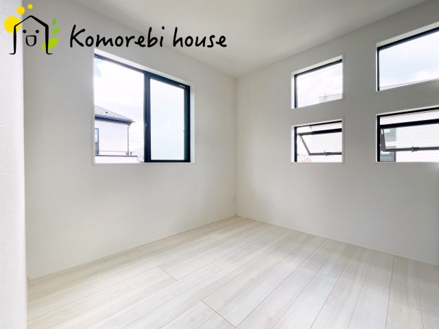上尾市平方　3期　新築一戸建て　グラファーレ　05の子供部屋|26.8.7　撮影済み