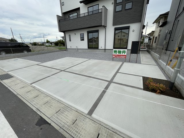 藤岡市藤岡（全8棟）1号棟の駐車場