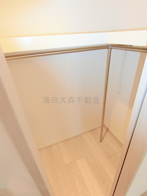 シーズンフラッツ大森西の収納|収納　ウォークインクローゼット