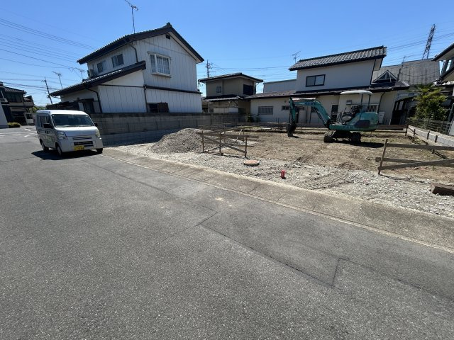 新築　前橋市上新田町　Heartful　Town　A号棟の前面道路含む現地写真|現地写真　北側接道幅員約5.9ｍ