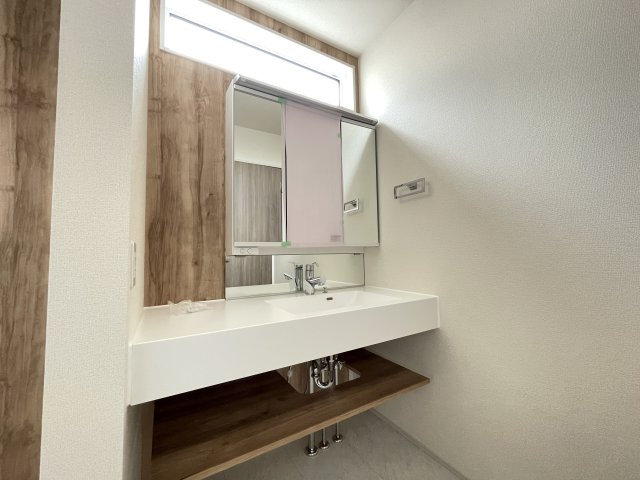 藤岡市藤岡（全8棟）3号棟の独立洗面台