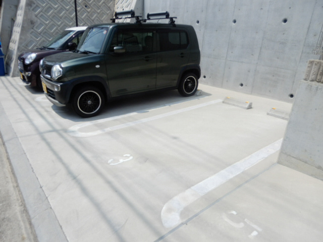 ＬａＬａ東人丸の駐車場