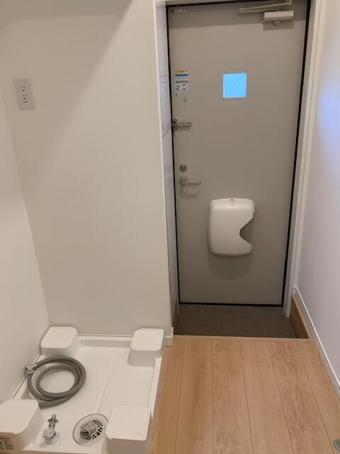 フルセイル中山Ⅱの玄関