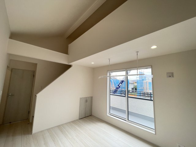 藤岡市藤岡（全8棟）4号棟の洋室