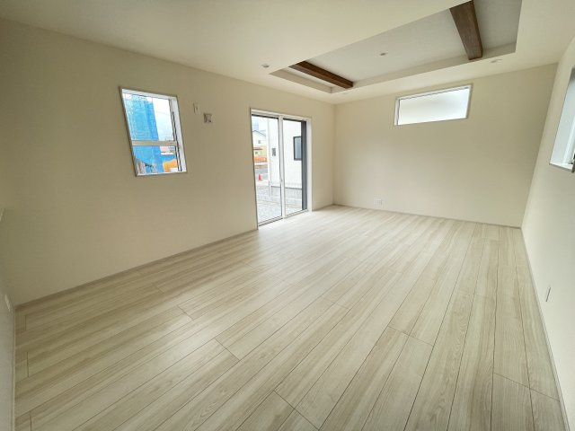 藤岡市藤岡（全8棟）4号棟の居間・リビング