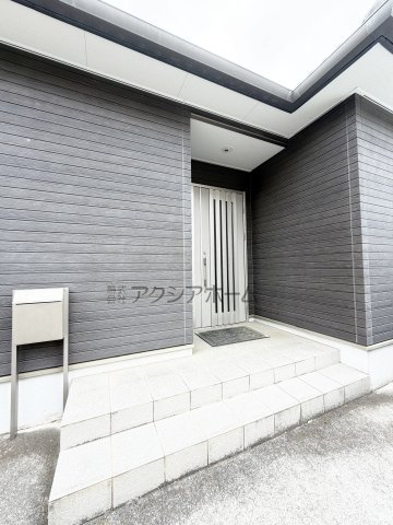 入間市新久　中古一戸建　～タマホーム施工・平屋創り～の玄関
