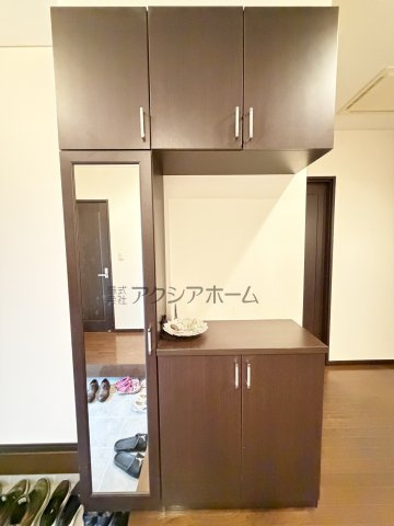入間市新久　中古一戸建　～タマホーム施工・平屋創り～の収納|玄関ホール収納