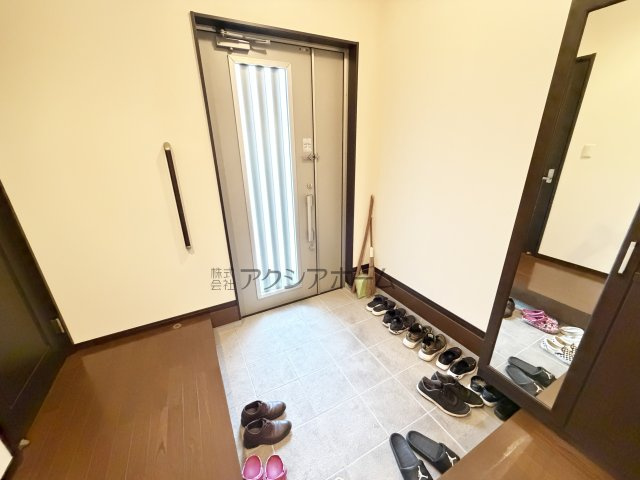 入間市新久　中古一戸建　～タマホーム施工・平屋創り～の玄関