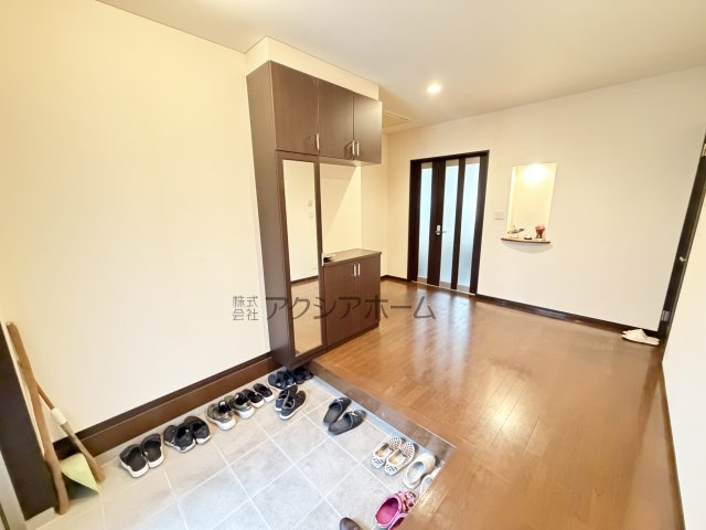 入間市新久　中古一戸建　～タマホーム施工・平屋創り～の玄関