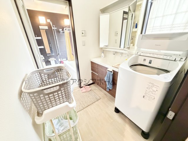 入間市新久　中古一戸建　～タマホーム施工・平屋創り～の独立洗面台|（家具・家電は含まれません）