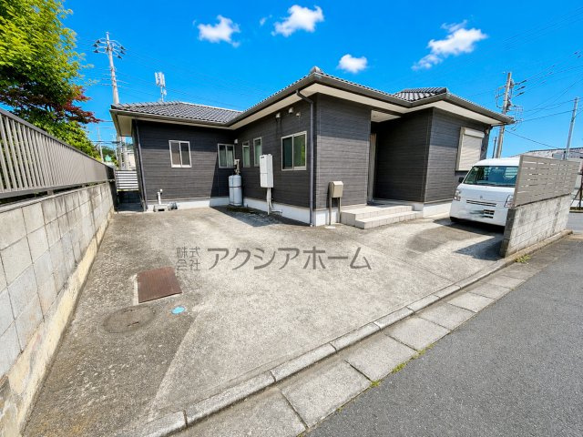 入間市新久　中古一戸建　～タマホーム施工・平屋創り～の駐車場