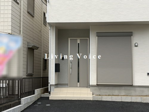 【仲介手数料０円】厚木市妻田西第15　新築一戸建て　全2棟のエントランス|1号棟　厚木市妻田西第15　新築一戸建て　全2棟
