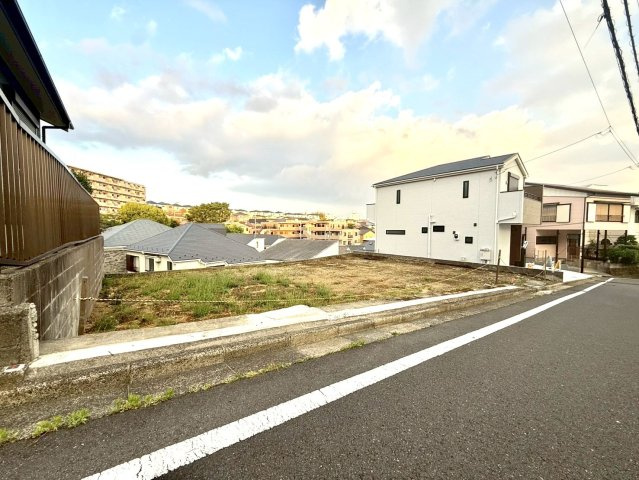 4，180～自由設計で叶える95㎡超の新築戸建　全2棟のその他|ゆとりある前面道路に面した整形地。陽光をたっぷり取り込み、開放感ある街並みが広がります。