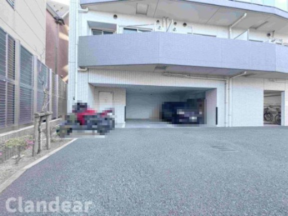 Ｋ＇ｓネーション舎人ステーションフロントの駐車場|ドキドキの新生活も、安心してスタート。ぴったりの住まいを見つけませんか？クランディアが一緒に住まい選びをサポートします‼　まずは、お気軽にお問合せください　＃クランディア