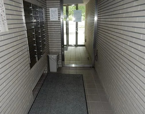 コート富士館 のロビー