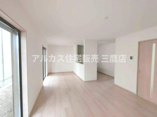 府中市南町6丁目 武蔵野線 府中本町駅 新築戸建の居間・リビング