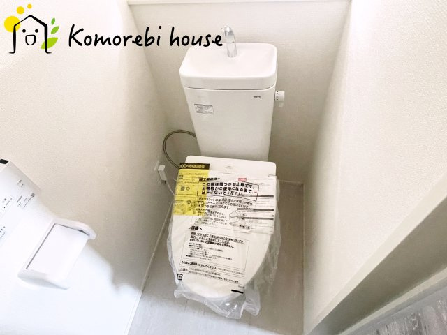 上尾市平方　3期　新築一戸建て　グラファーレ　06のトイレ|コンパクトで使いやすいトイレです