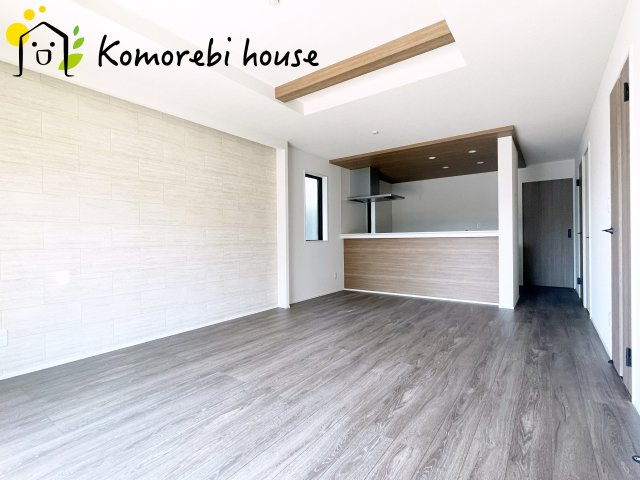 上尾市平方　3期　新築一戸建て　グラファーレ　06の居間・リビング|使いやすいリビングです